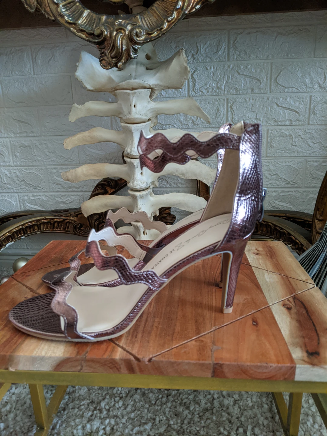 Le Château x Roxy earle Rose Gold Wavy Heels - Size 38 - photo 3