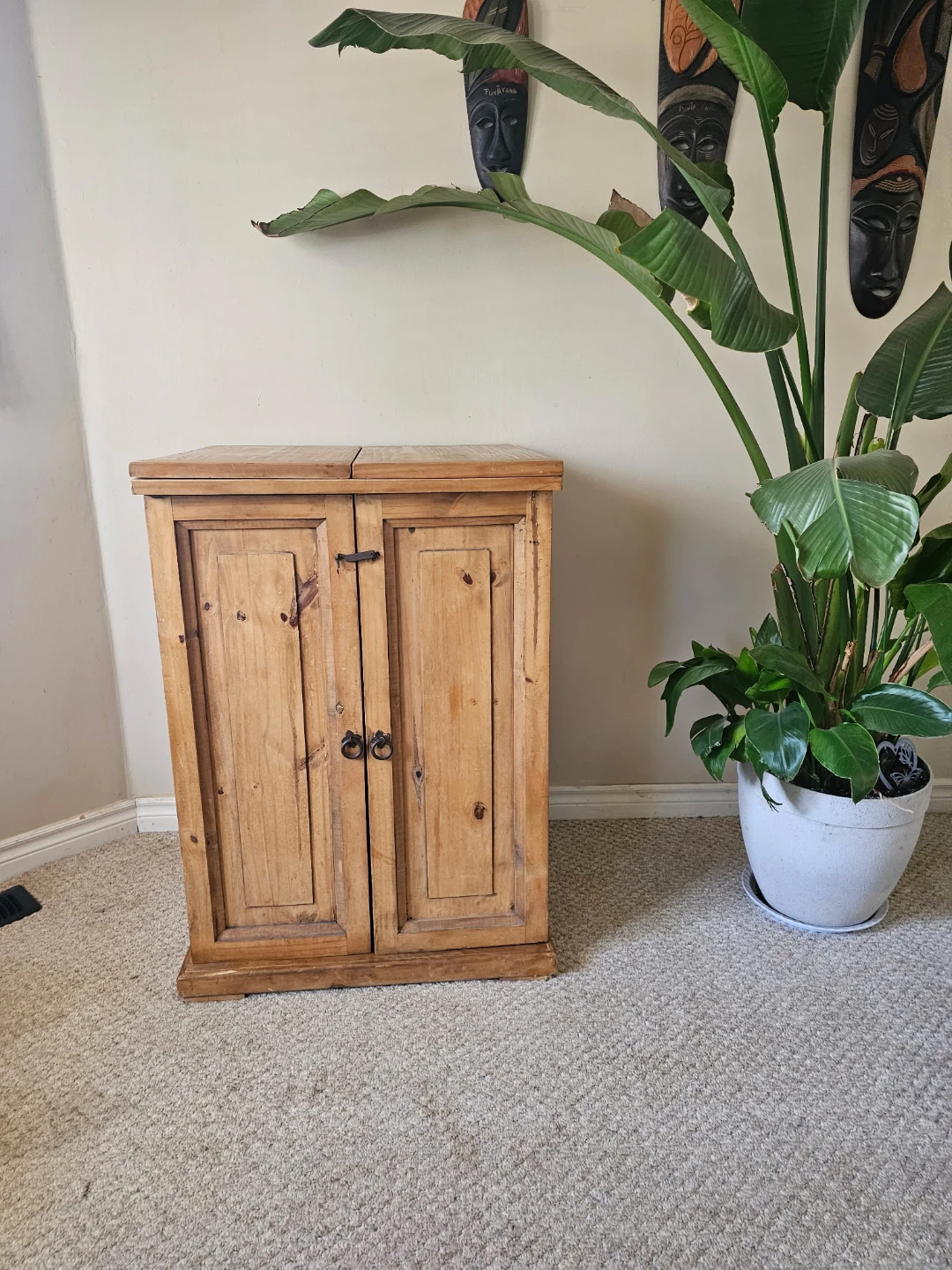 Wooden Bar Cabinet with Wine Storage