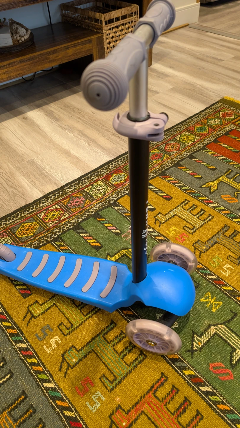 Fawn Toys Blue 3-Wheel Scooter - photo 2