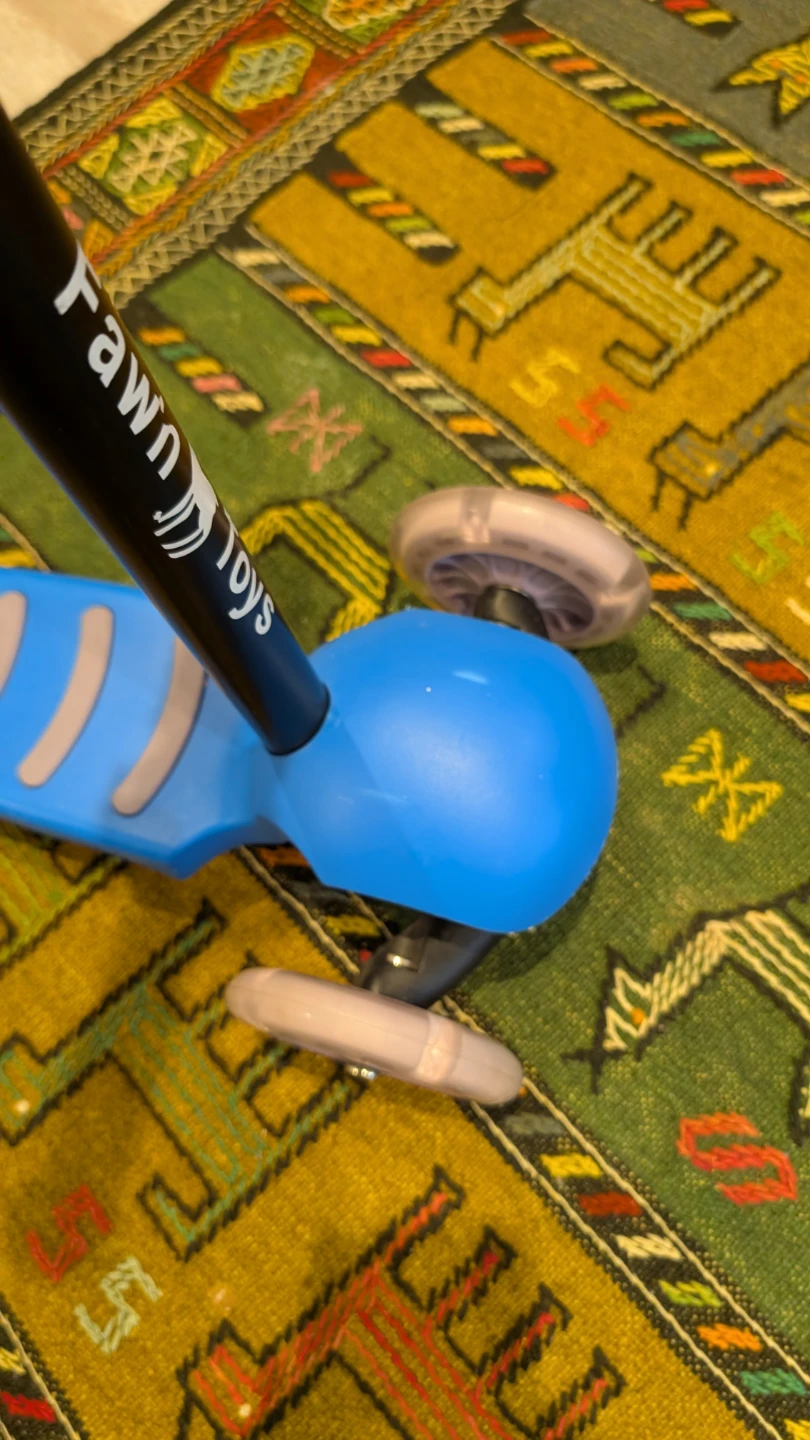 Fawn Toys Blue 3-Wheel Scooter - photo 3