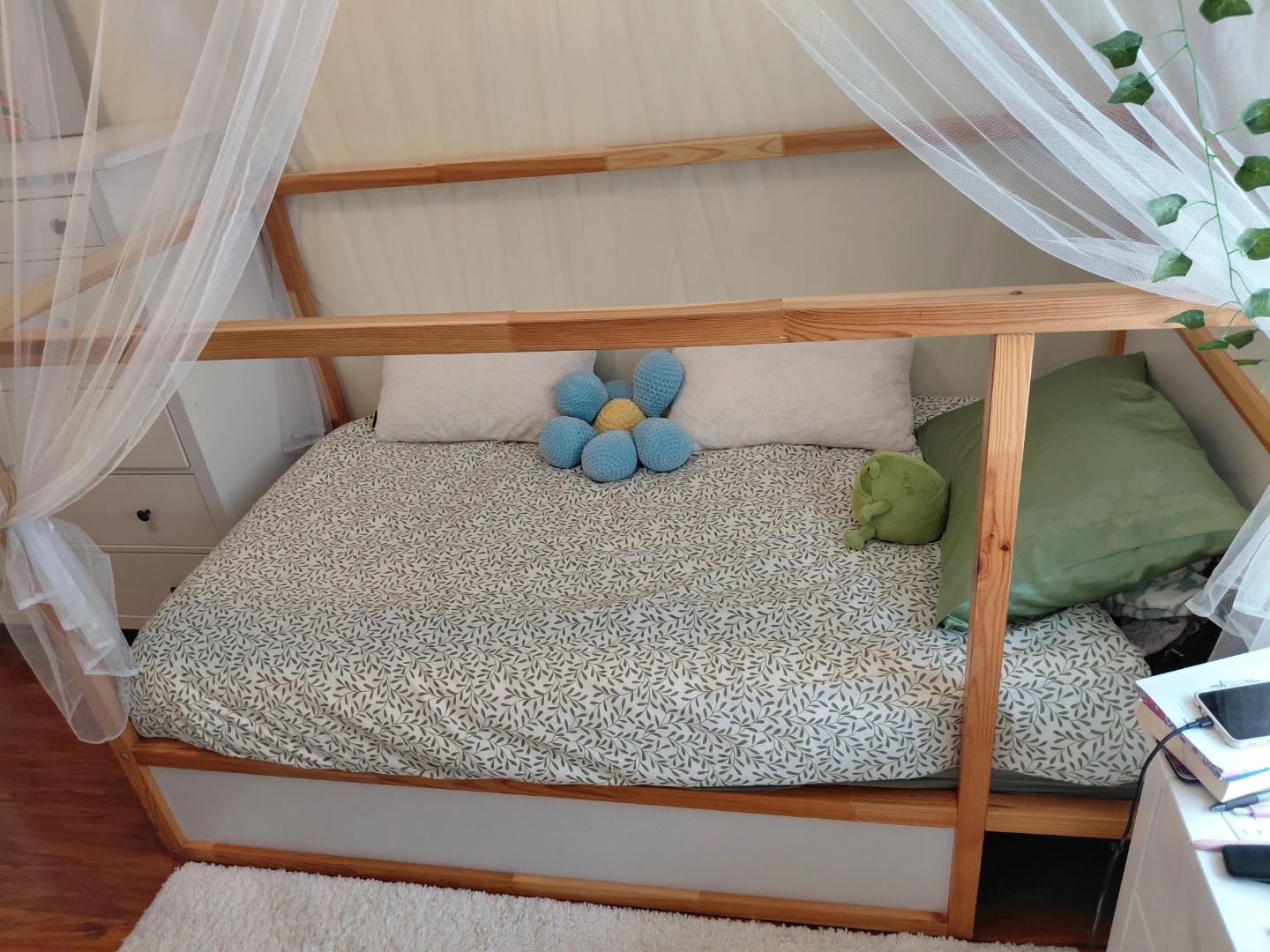 Kura reversible bed twin white/pine - photo 2