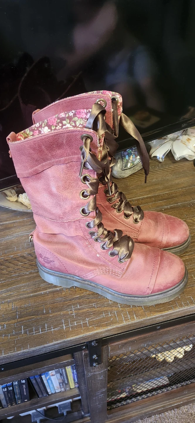 Women's Dr Marten boots