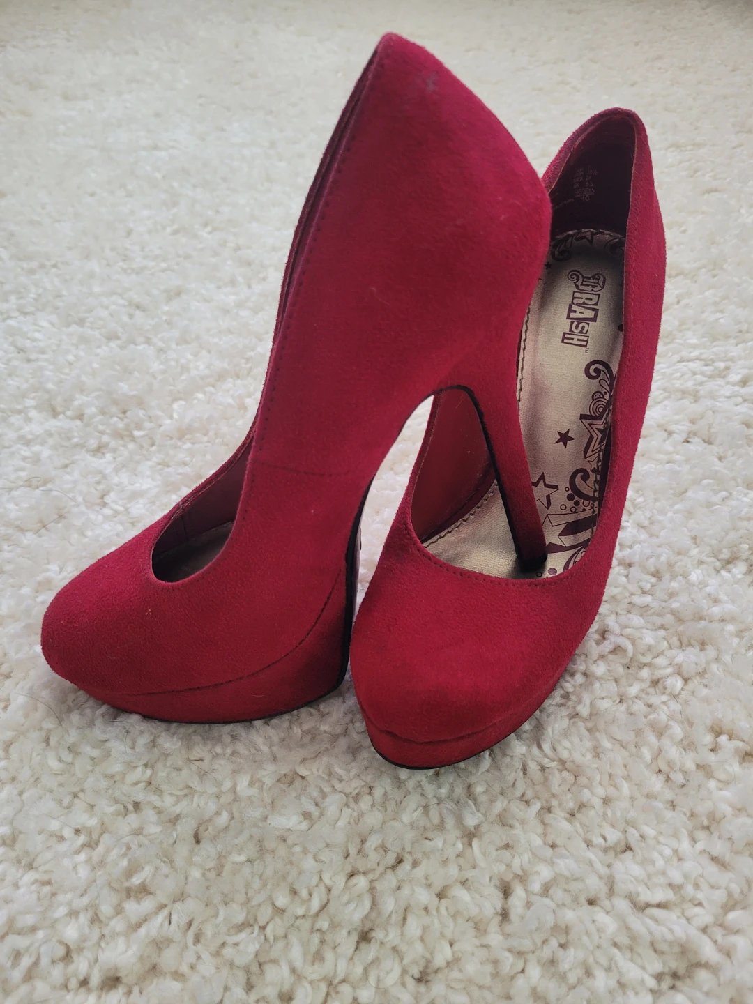 Red velvet/suede Platform High Heels - Size 7 - photo 2