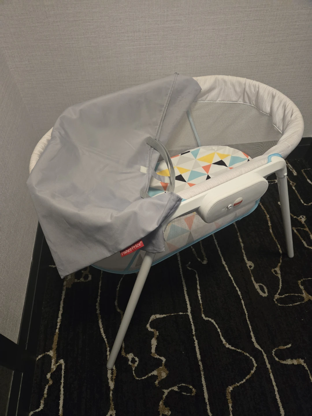 Fisher-Price Bassinet - photo 3