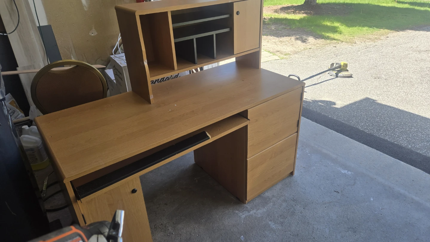 Wood Computer Desk with Hutch - photo 3