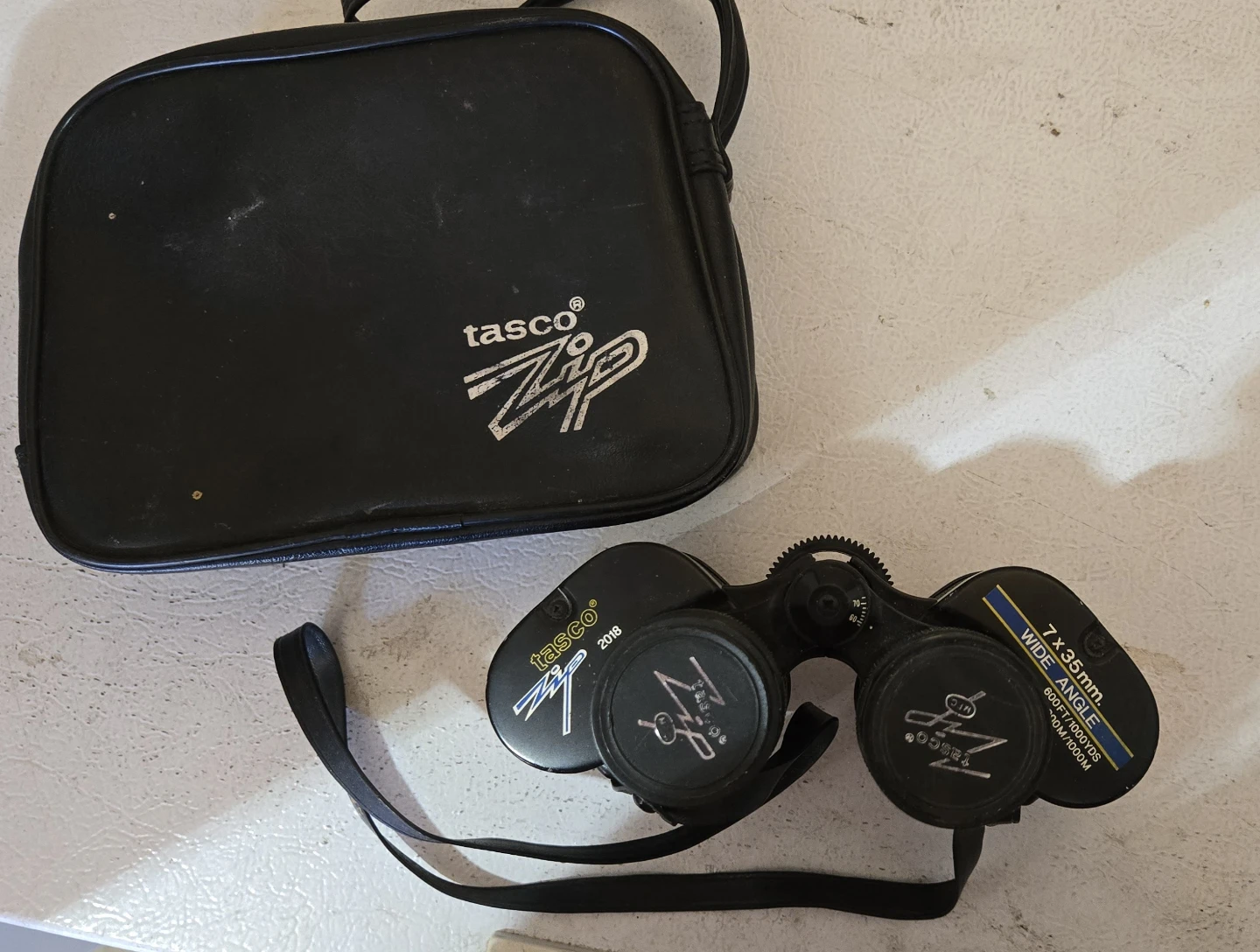 Tasco Zip 7x35 Wide Angle Binoculars with Case
