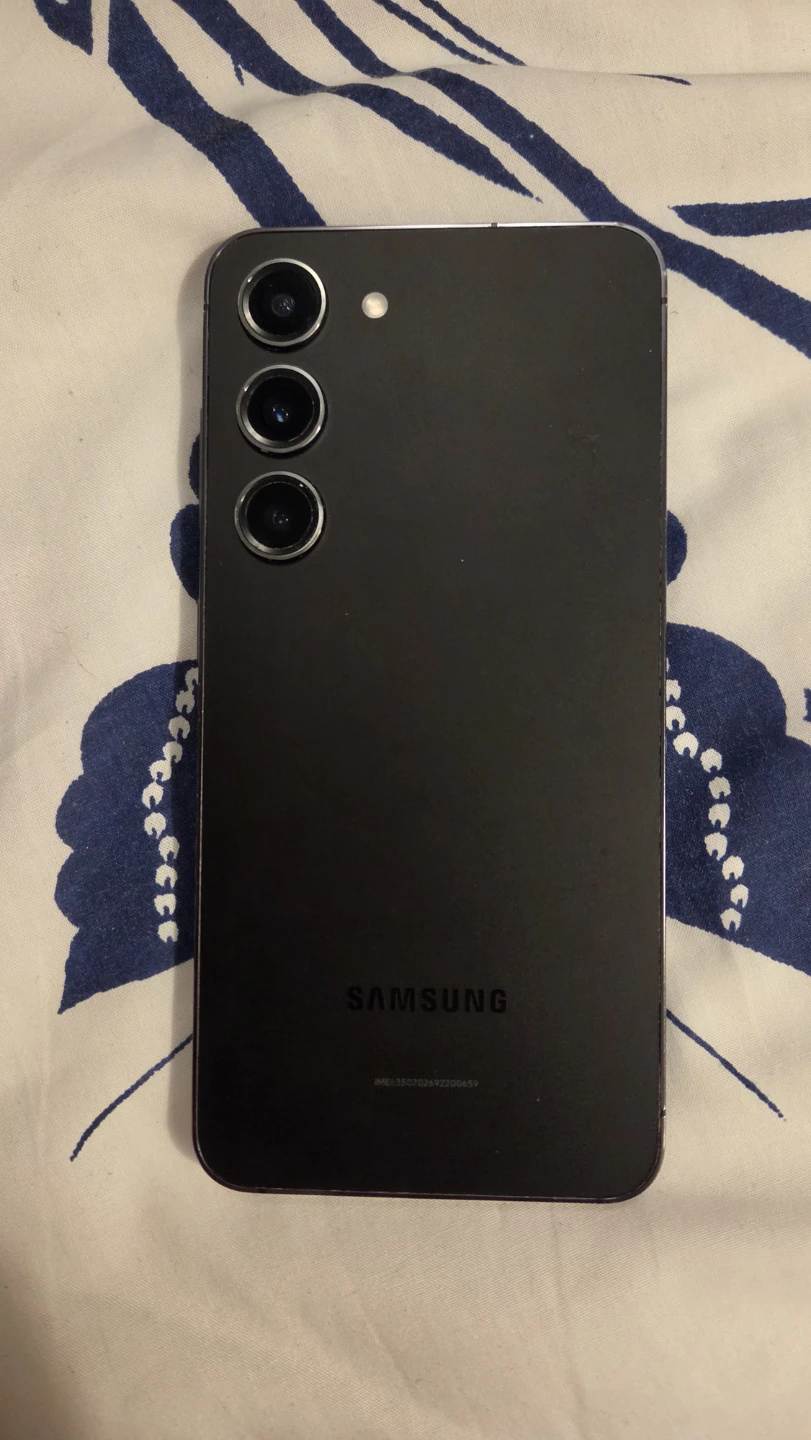 Mint Condition Samsung Galaxy S23 (Practically Brand New!)