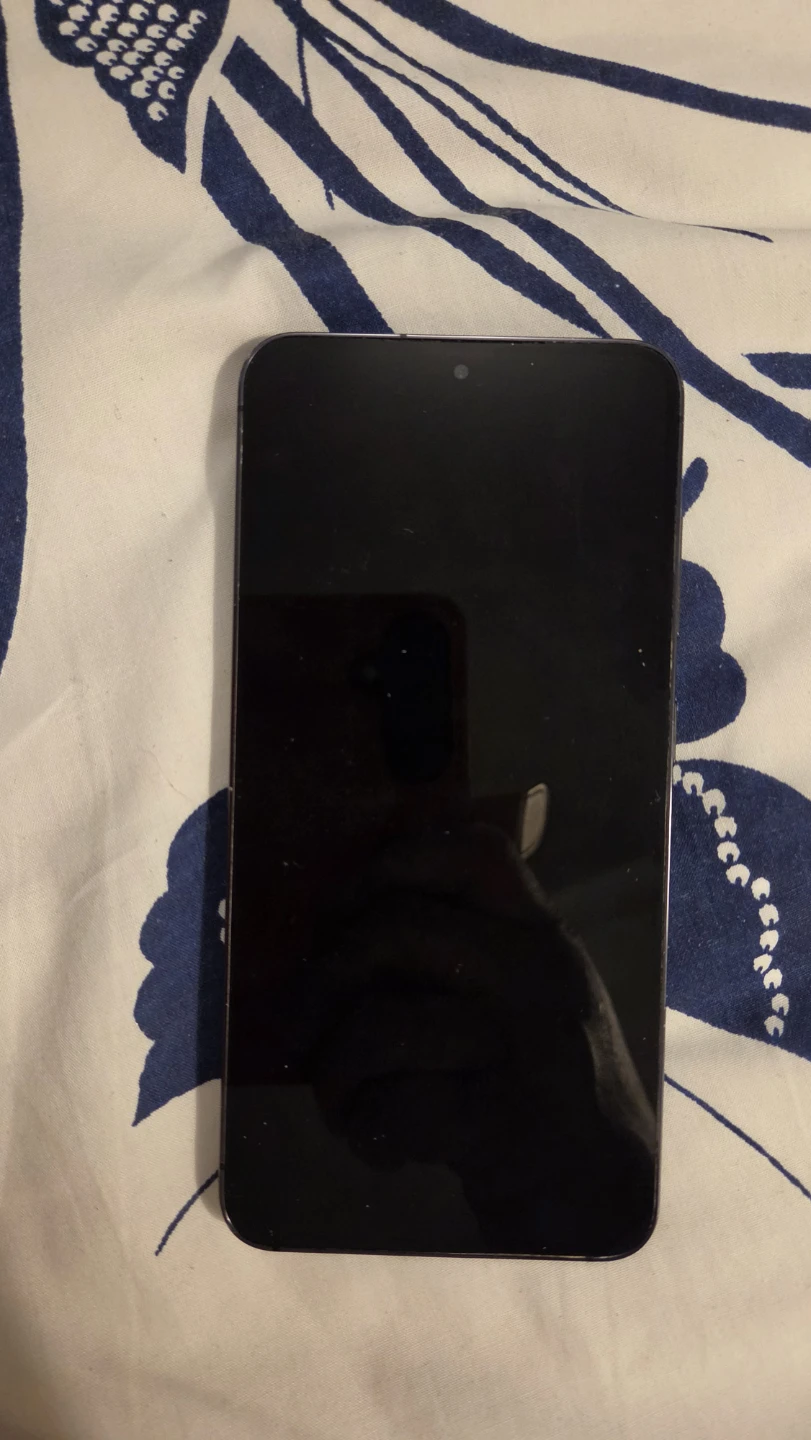Mint Condition Samsung Galaxy S23 (Practically Brand New!) - photo 2