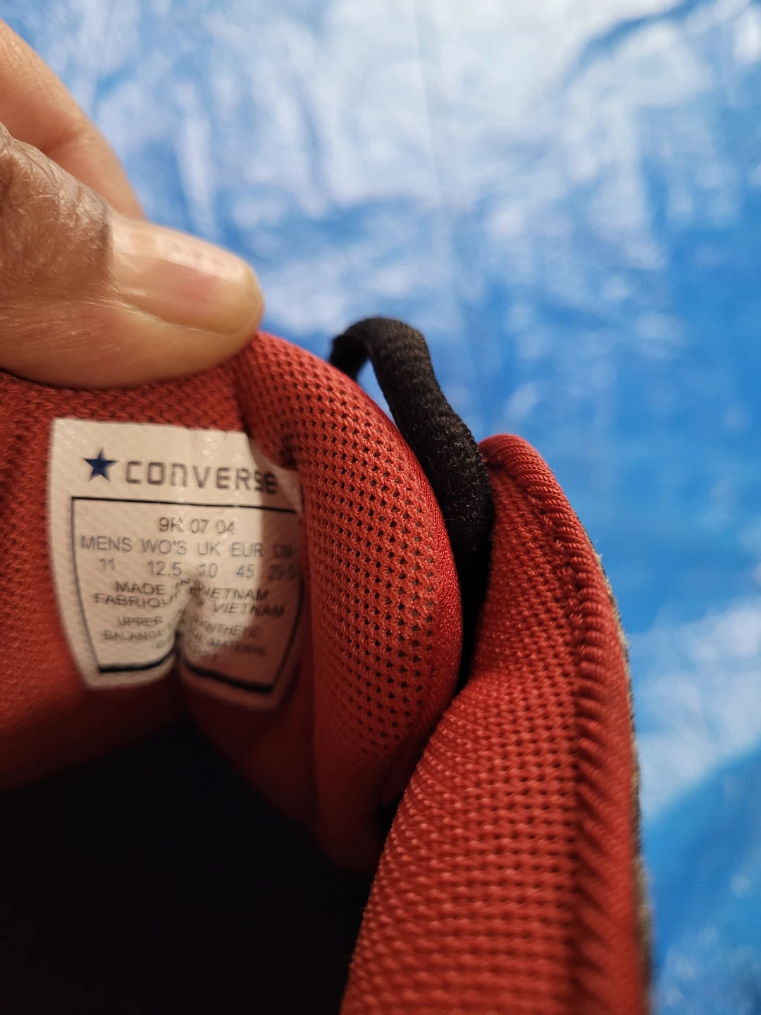 Converse Men's Black and Red Basketball Shoes Size 11 - photo 5