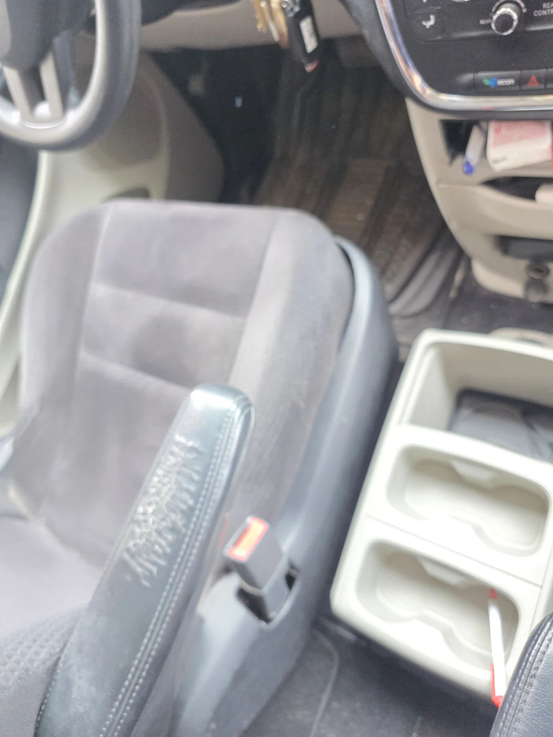 Dodge Grand Caravan - Black Interior Seats - photo 3