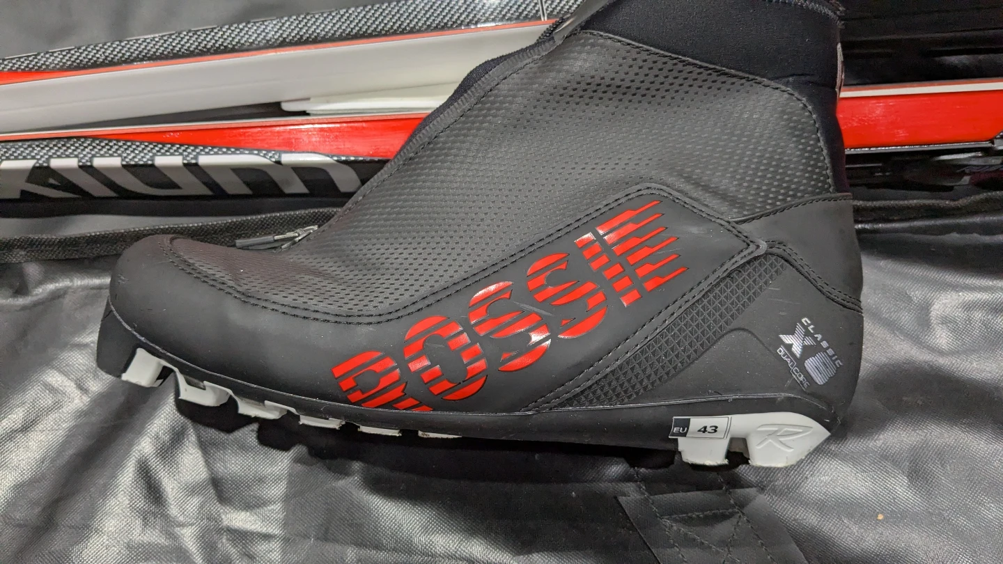 Rossignol Classic 203 Skis with Boots and Swix Poles - photo 2