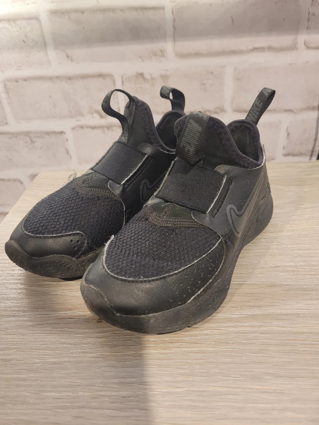 Nike Kids Black Slip-On Sneakers - 11C - photo 2