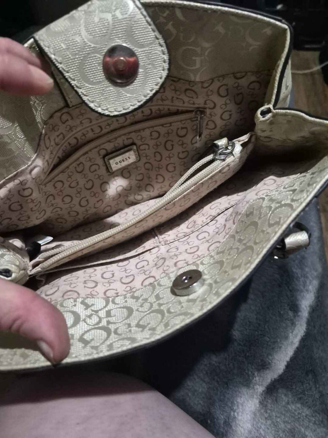 Guess Satchel Purse - photo 2