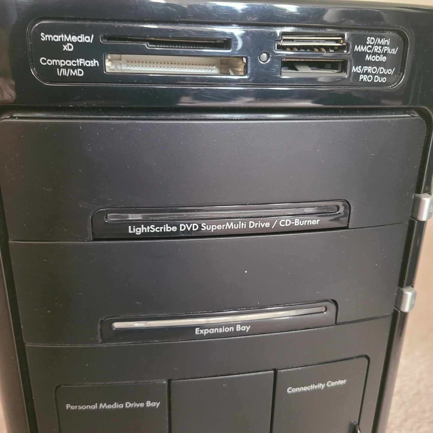 HP Media Center PC m8000 - photo 3