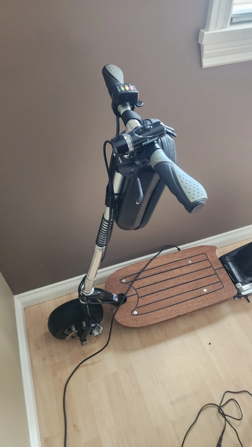 Go-Ped ESR750 Electric Scooter