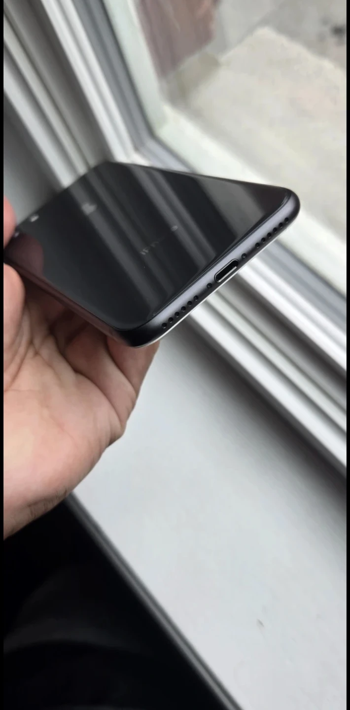 Apple iPhone 8 64GB - photo 4