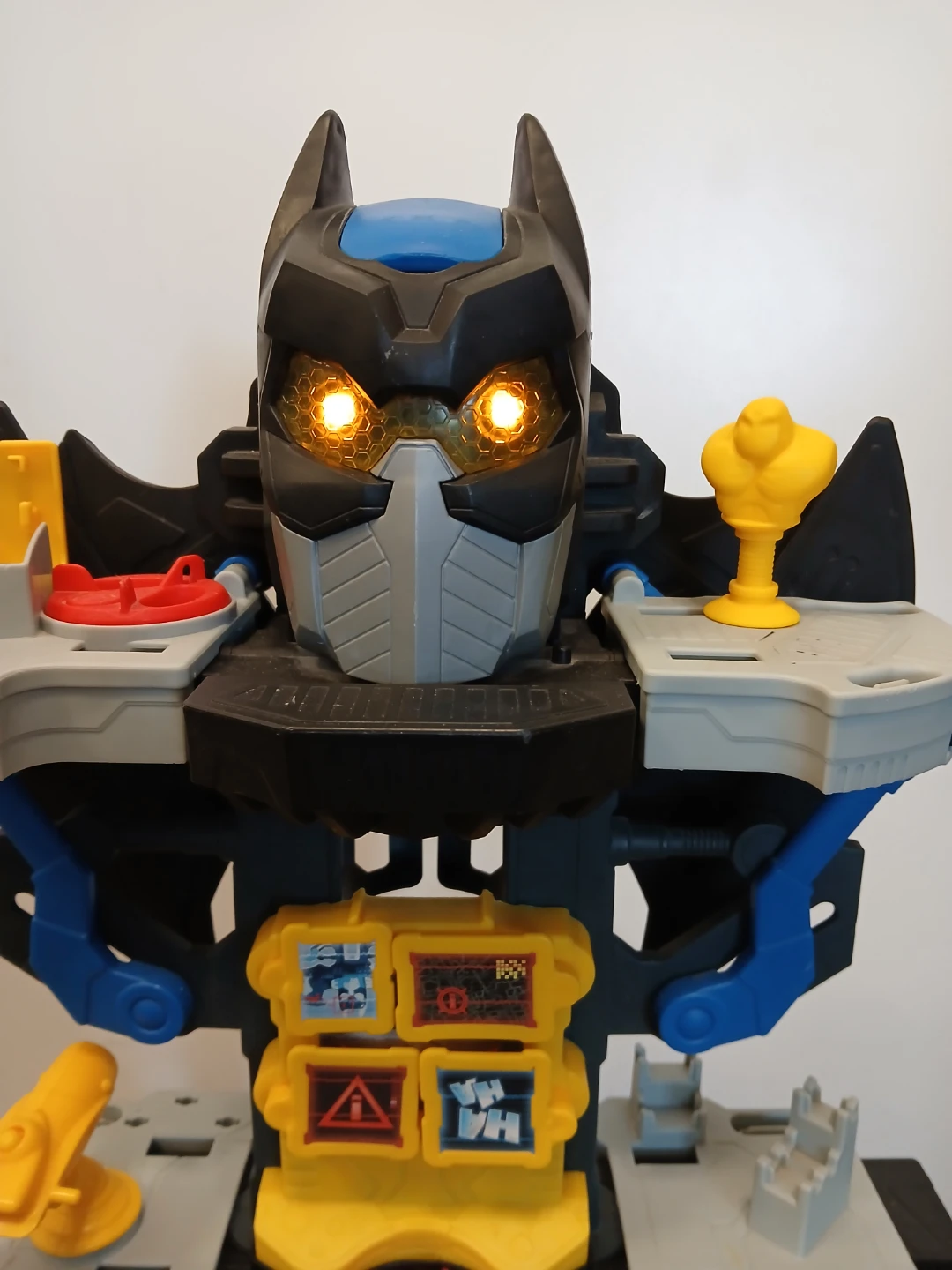 Fisher-Price Imaginext DC Super Friends Batcave. Firm price. - photo 3