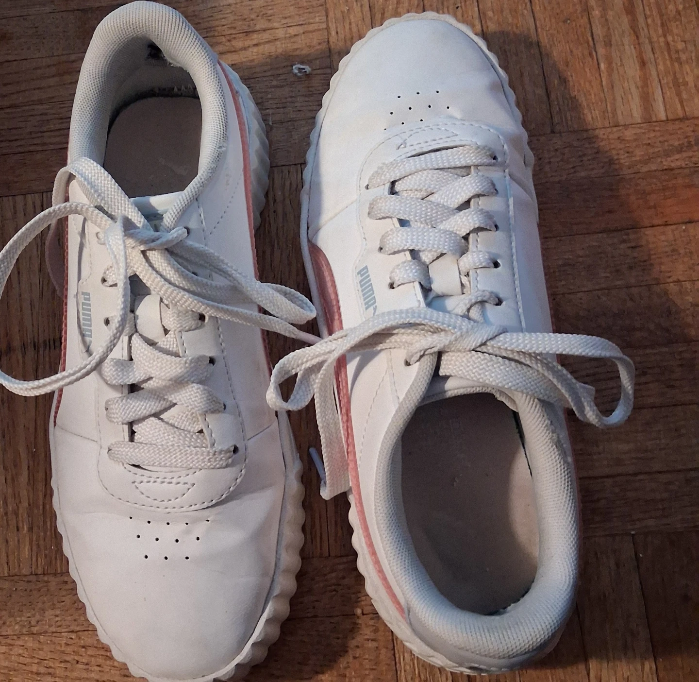 Puma White & Pink Sneakers - Size 5 US / 37 EUR