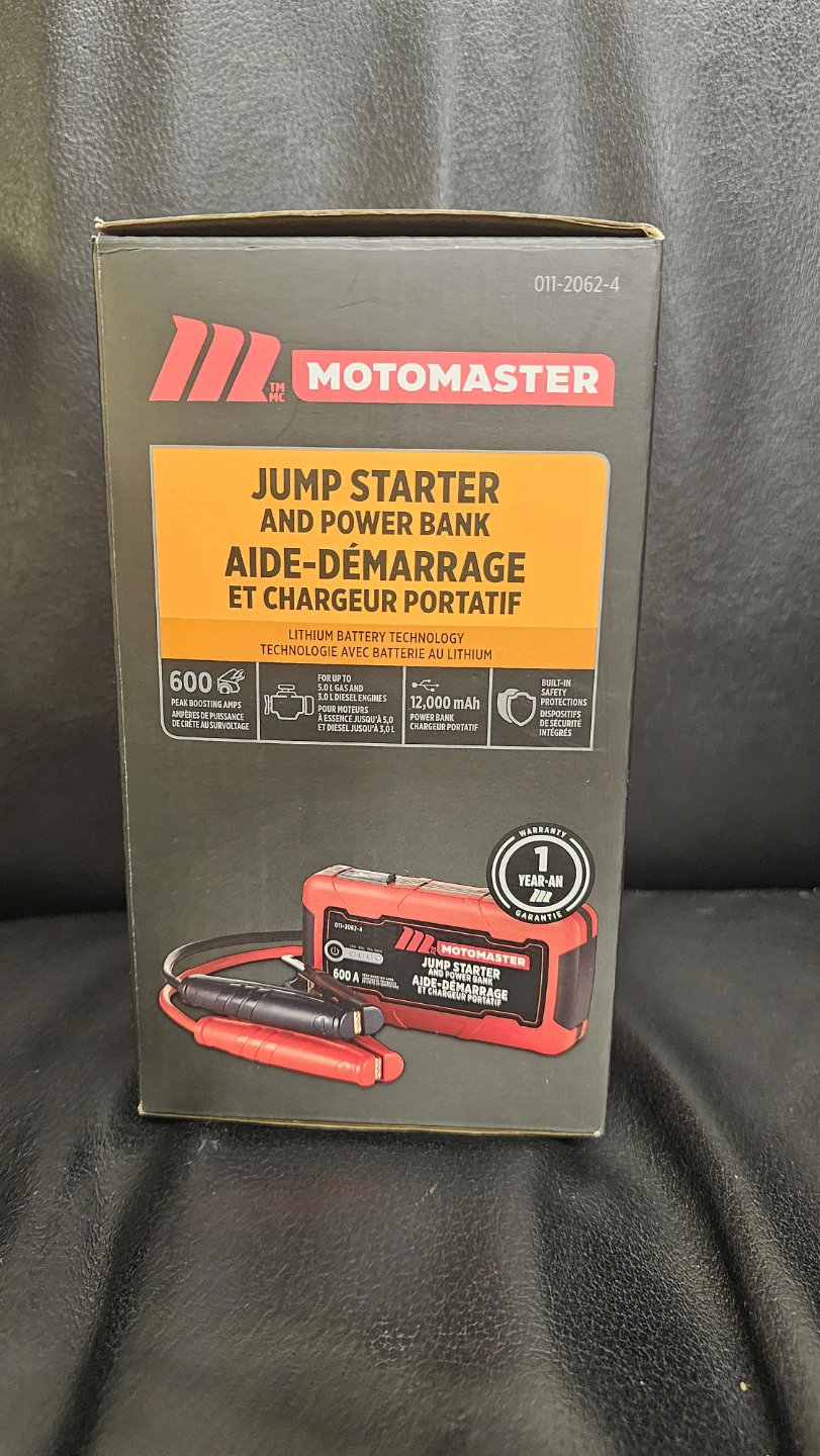 Motomaster Jump Starter and Power Bank 600A