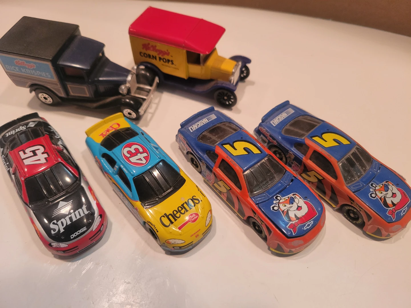 Lot of 10  Diecast Toy Cars & Trucks - photo 2