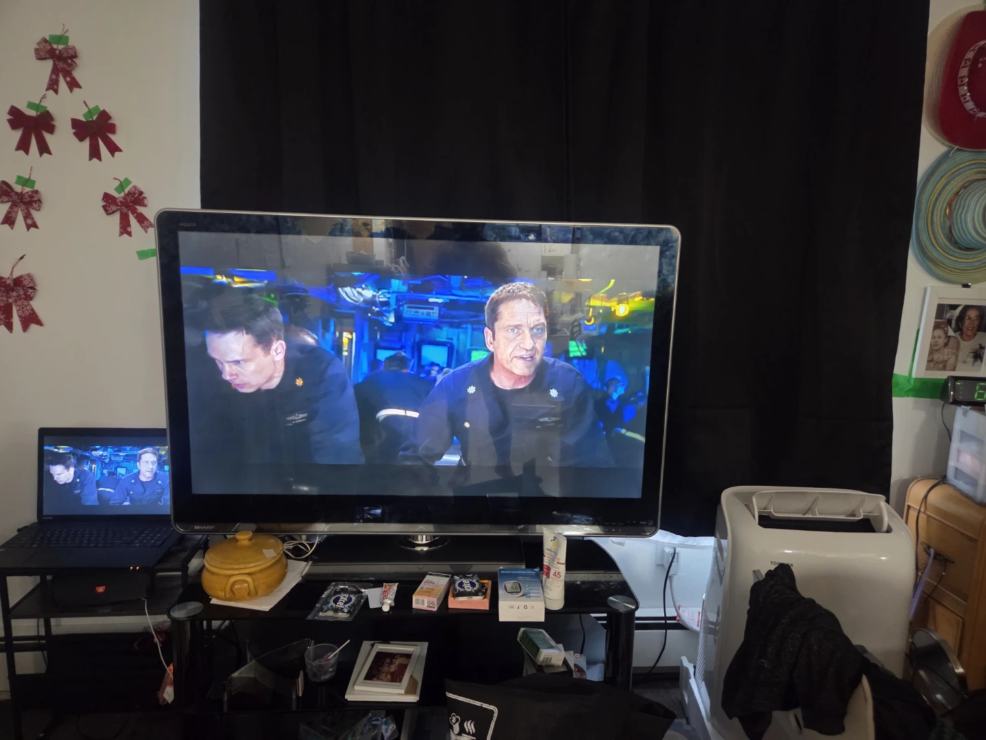 Sharp AQUOS 52 inch tv/ and stand