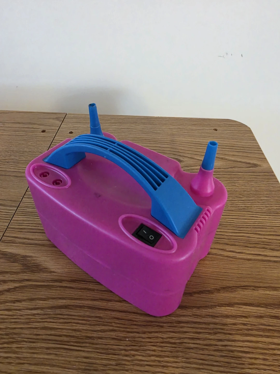 Electric Balloon Pump - Pink and Blue