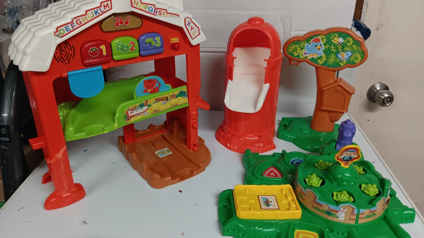 VTech Go! Go! Smart Wheels Farm Playset