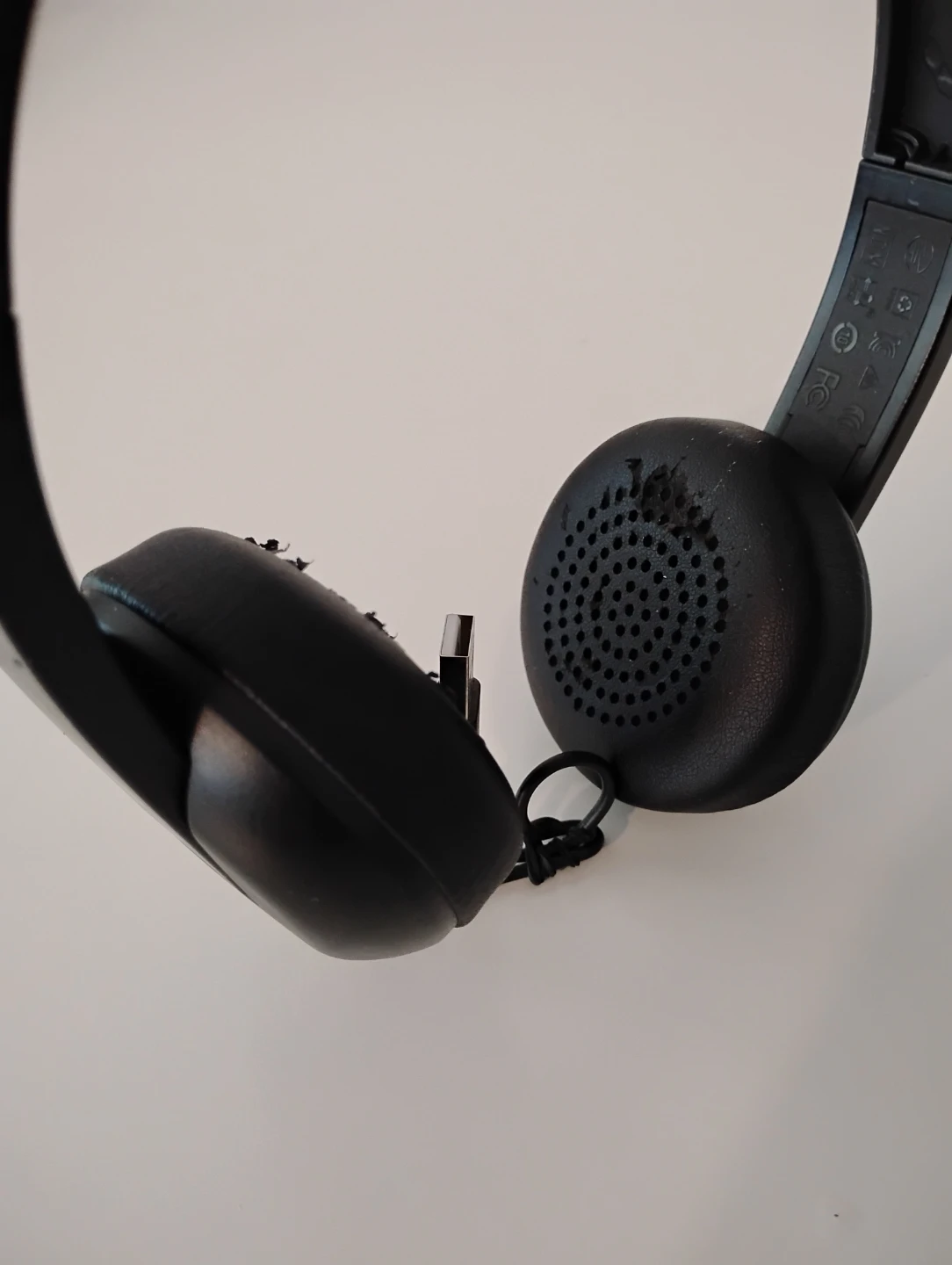 Skullcandy Black Headphones - photo 3