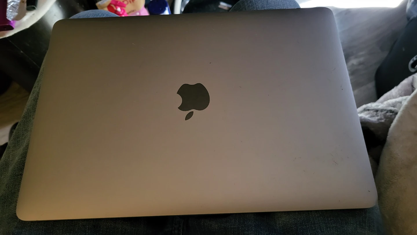 Apple MacBook Pro 13-inch - photo 3
