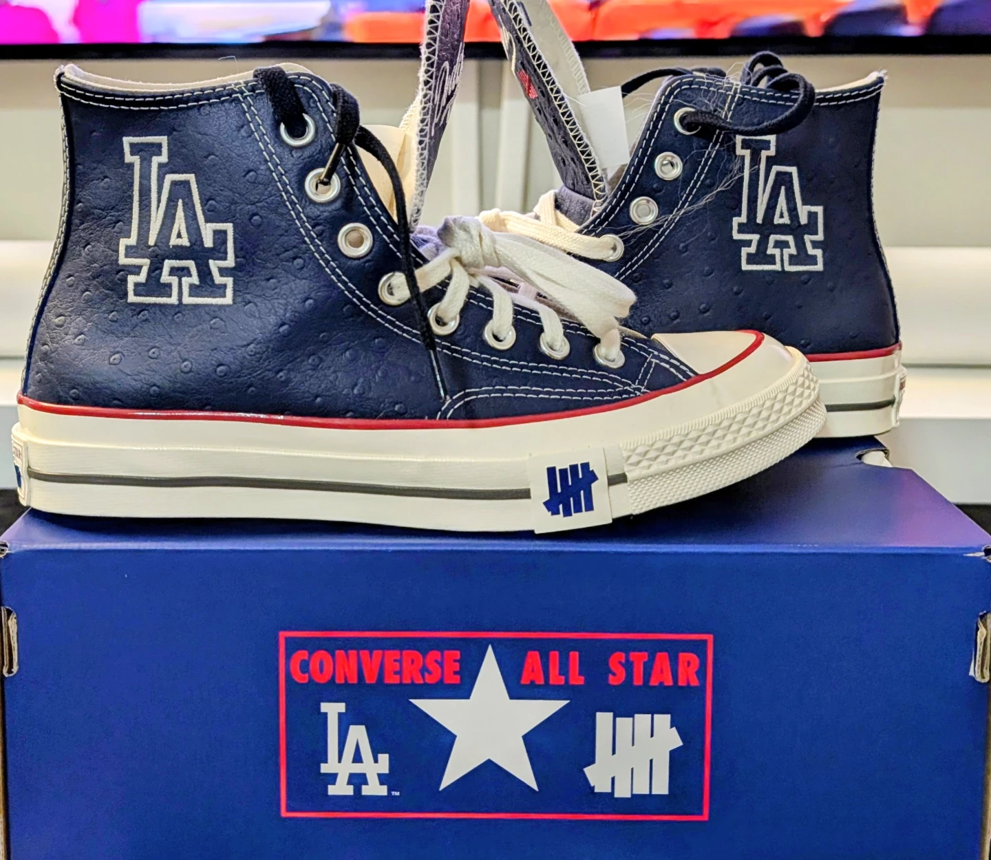 UNDEFEATED x LA DODGERS CONVERSE CHUCK TAYLOR 70