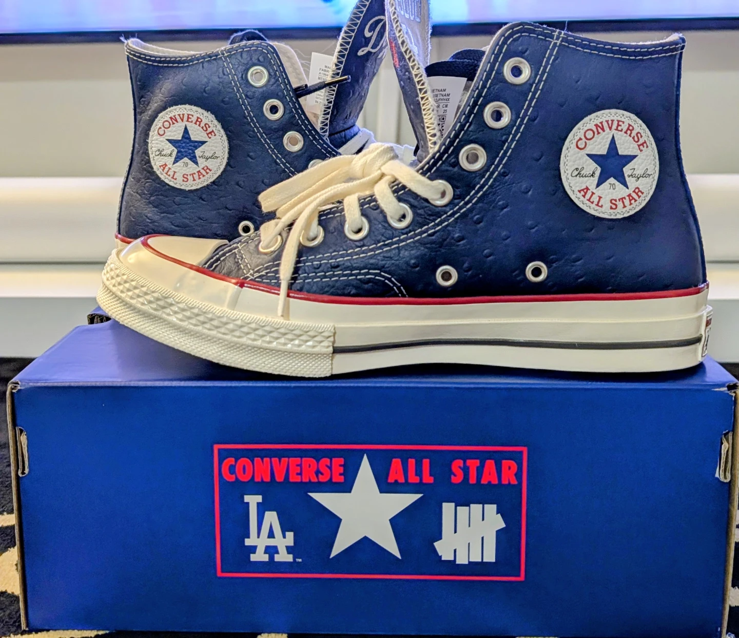 UNDEFEATED x LA DODGERS CONVERSE CHUCK TAYLOR 70 - photo 2