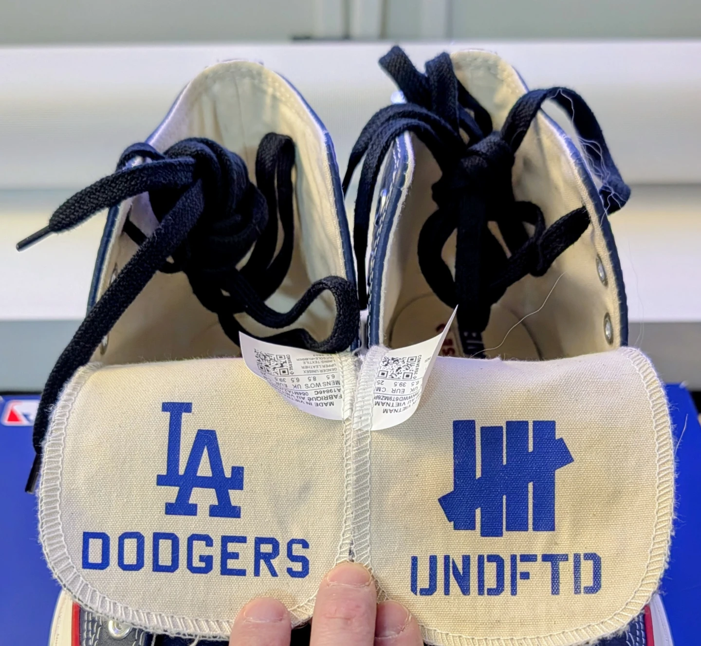 UNDEFEATED x LA DODGERS CONVERSE CHUCK TAYLOR 70 - photo 4