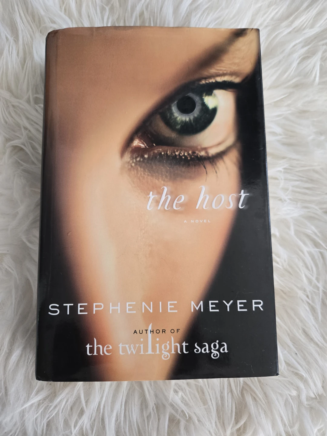 The Host by Stephenie Meyer - Novel