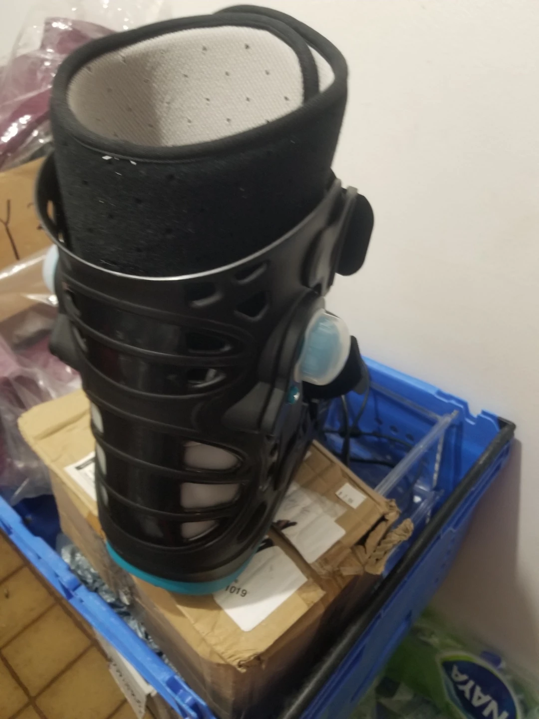 Air Walker Boot
