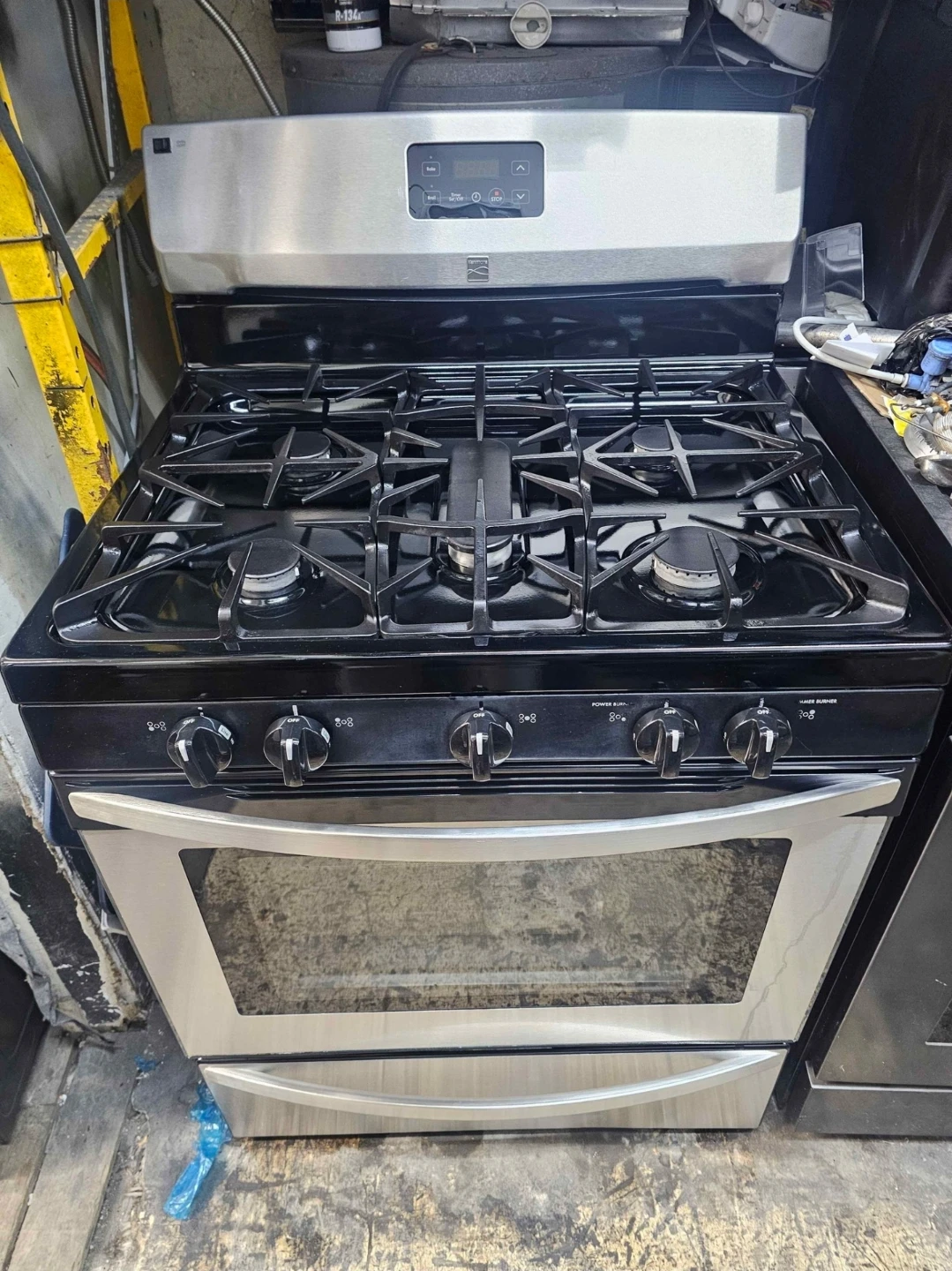 Kenmore 30in Stainless steel gas stove