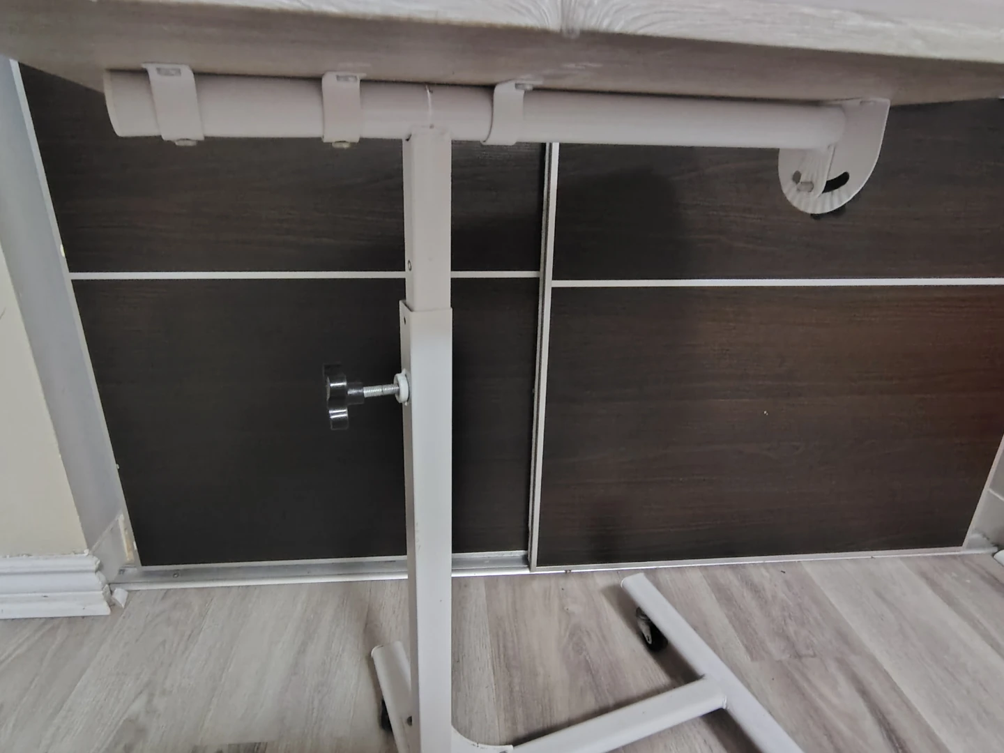 Portable  Rolling Desk/overbed table - photo 2
