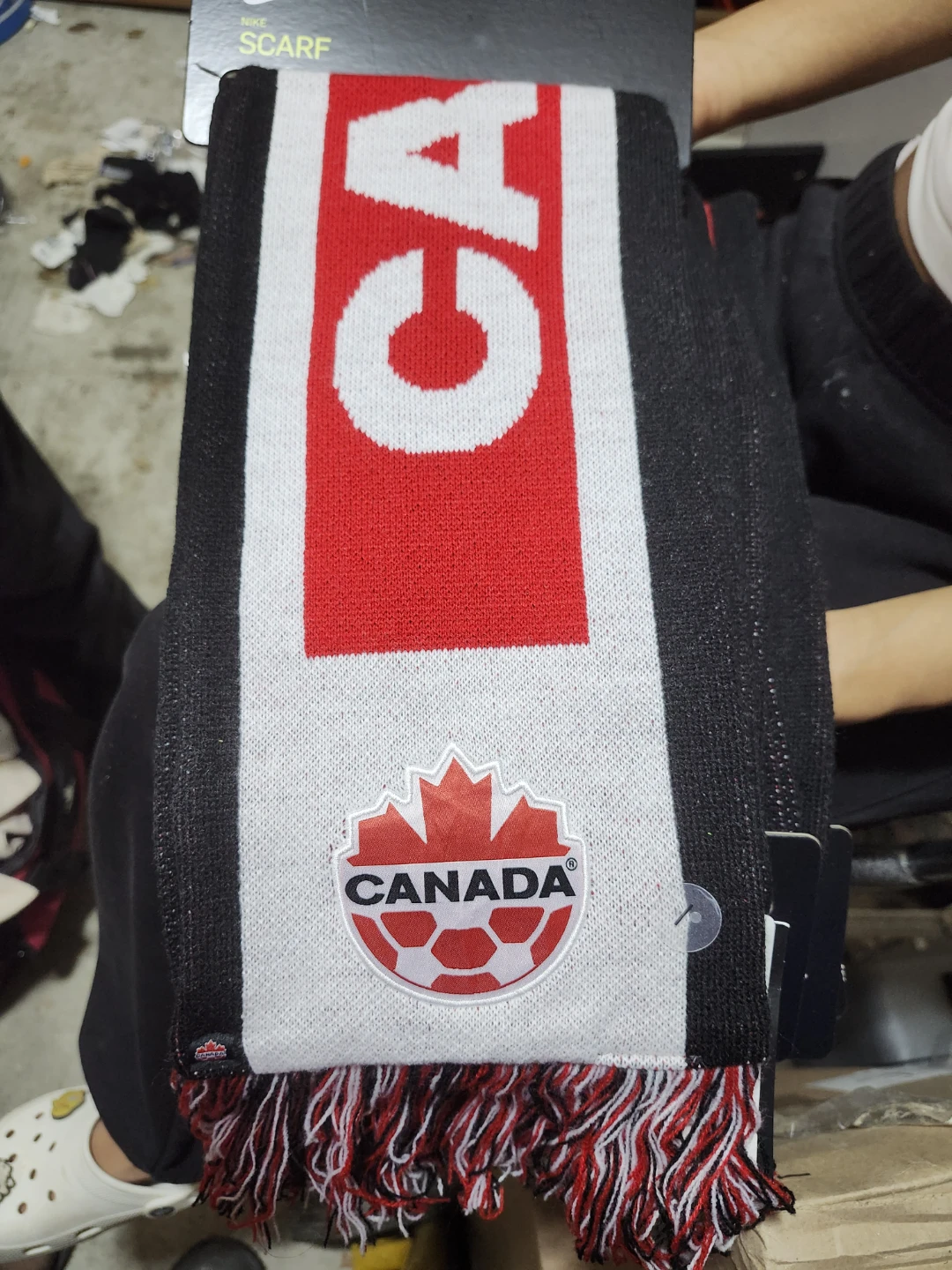 Brand new Canada Scarf