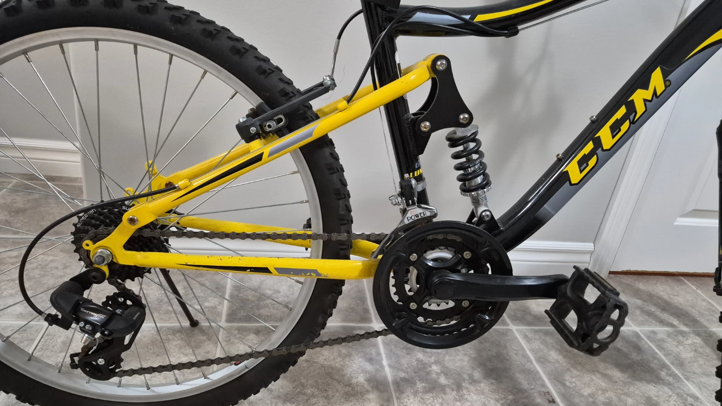 CCM Static Mountain Bike - Black & Yellow - photo 2