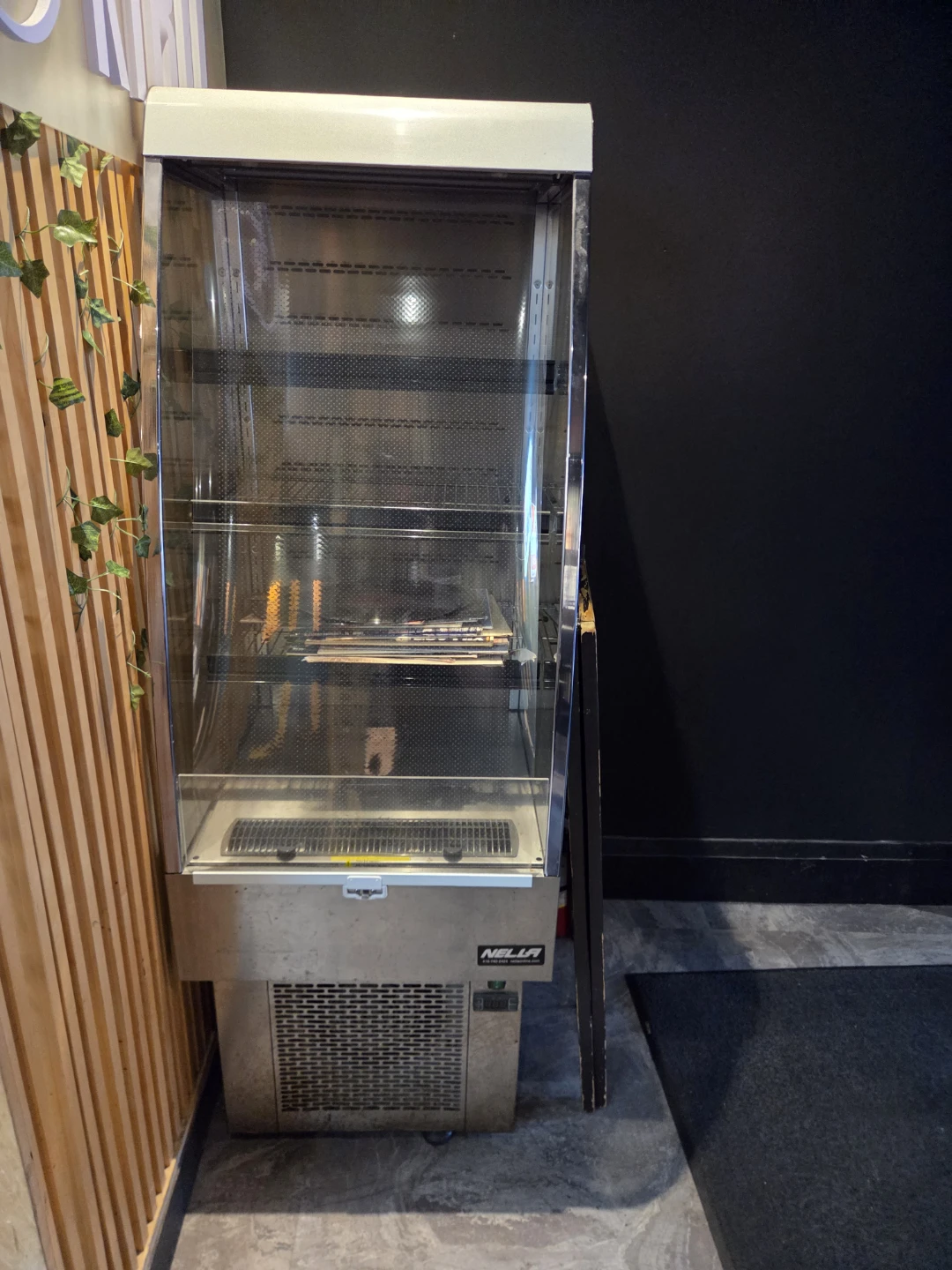 Sell Omcan 250L Refrigerated Showcase Display Fridge