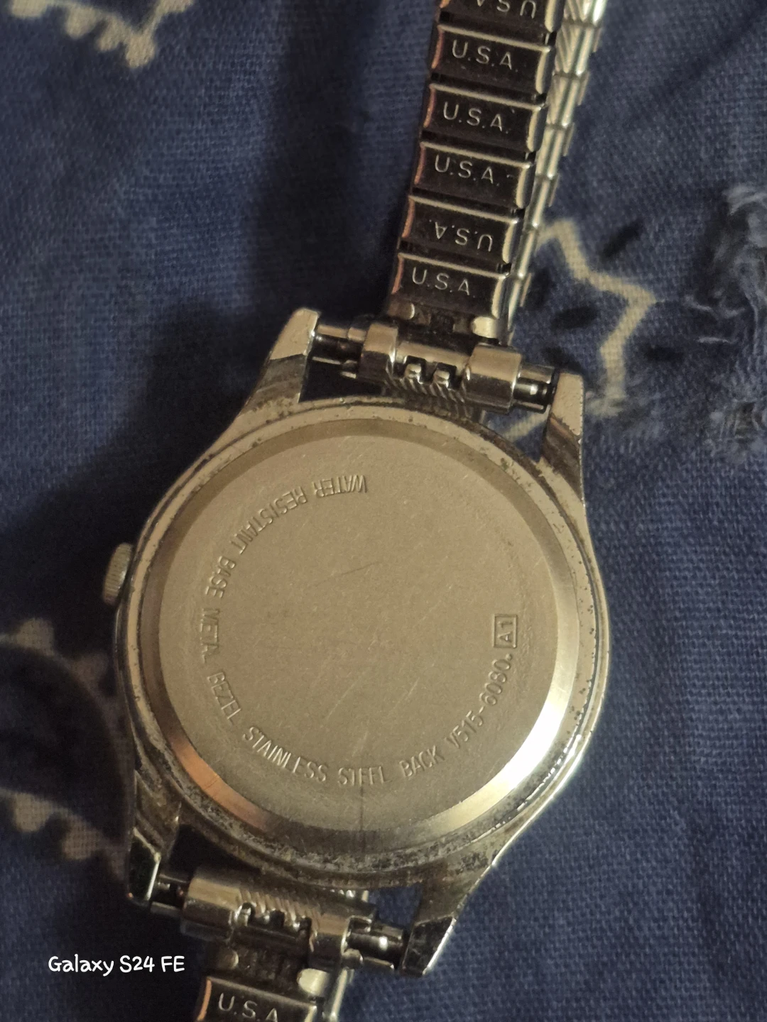 Lorus Disney Mickey Mouse Quartz Watch - photo 3