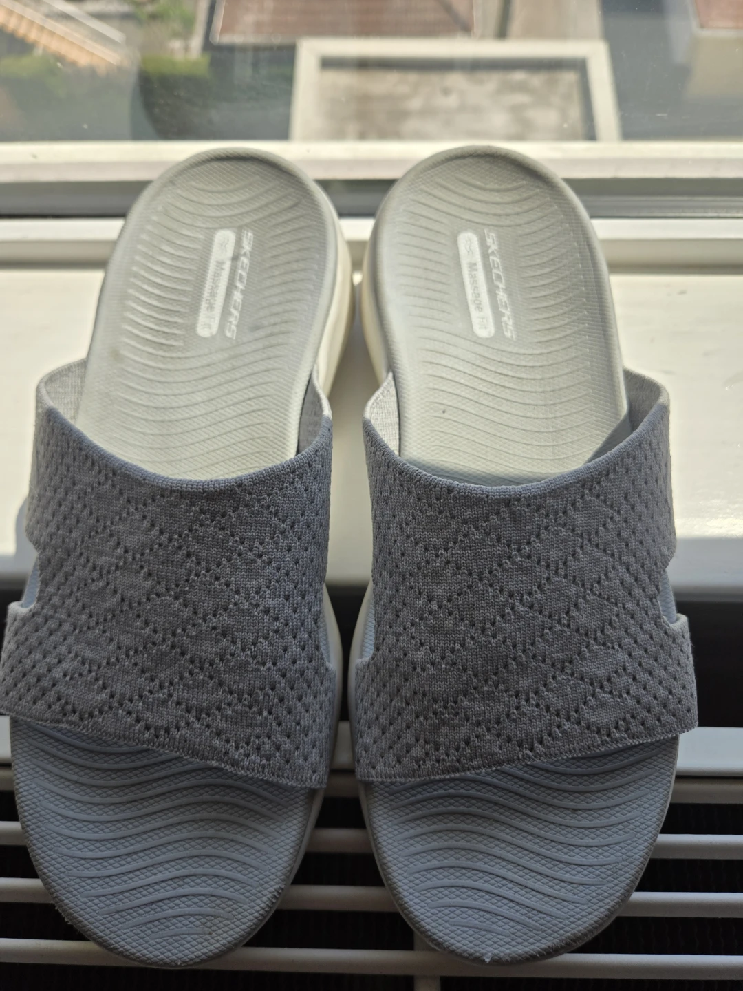 Skechers Women's Go Walk Arch Fit Slides