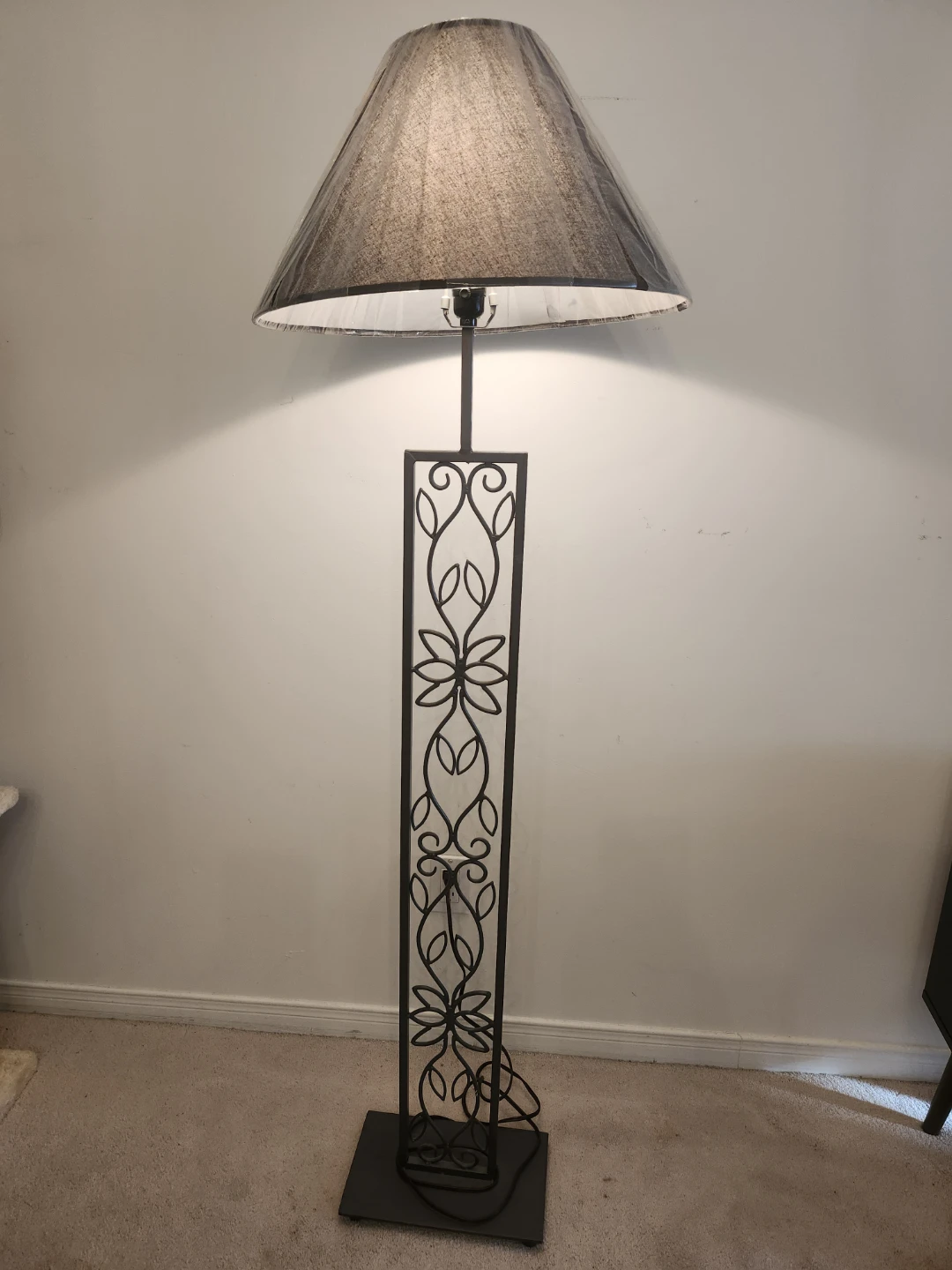 Black Metal Floor Lamp with Decorative Column - photo 2