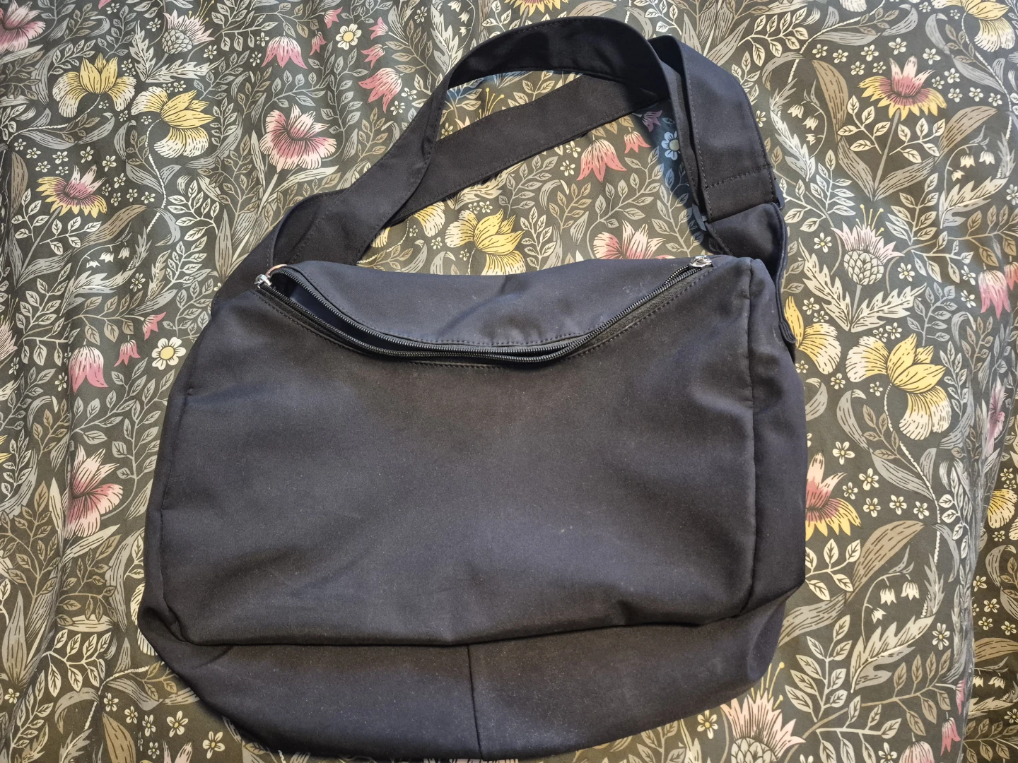 Black Convertible Backpack/Shoulder Bag - photo 3