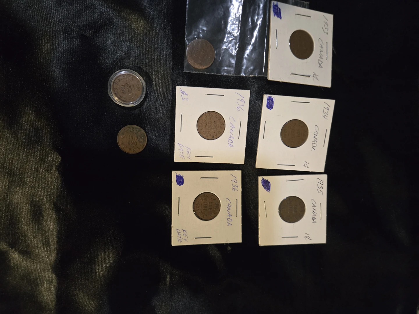 Collection of Canadian dot Pennies - 1921-1936