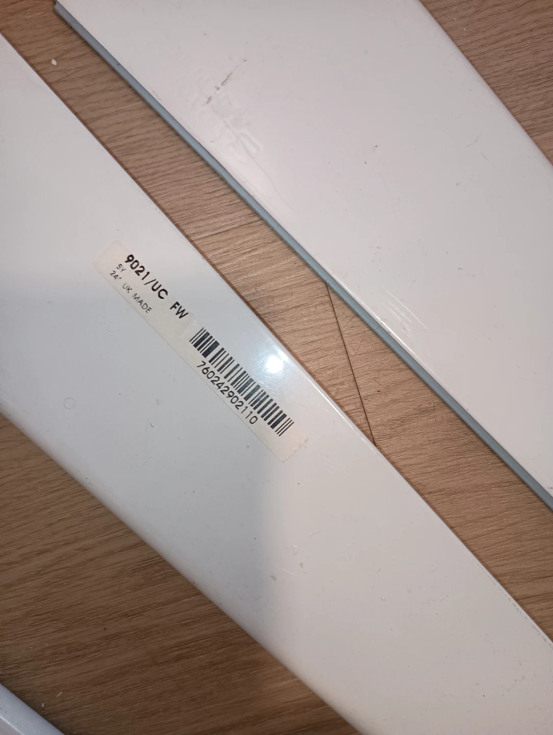 White Shelf Brackets (Lot of 6) - photo 4