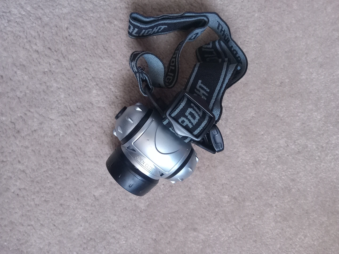LED Headlight with Batteries - photo 3