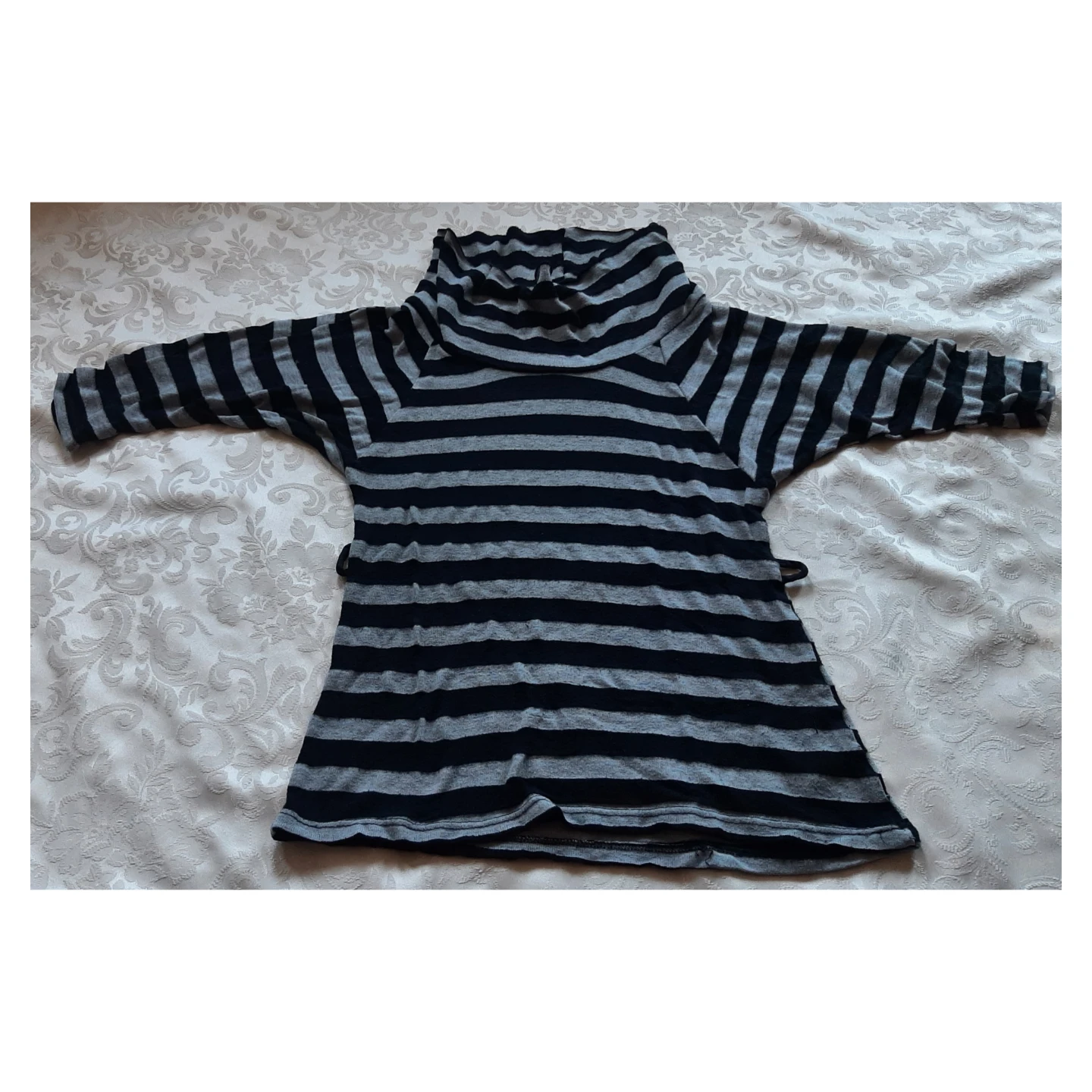 3pc Black V-neck Cardigan with Striped Top and Black Top - photo 4