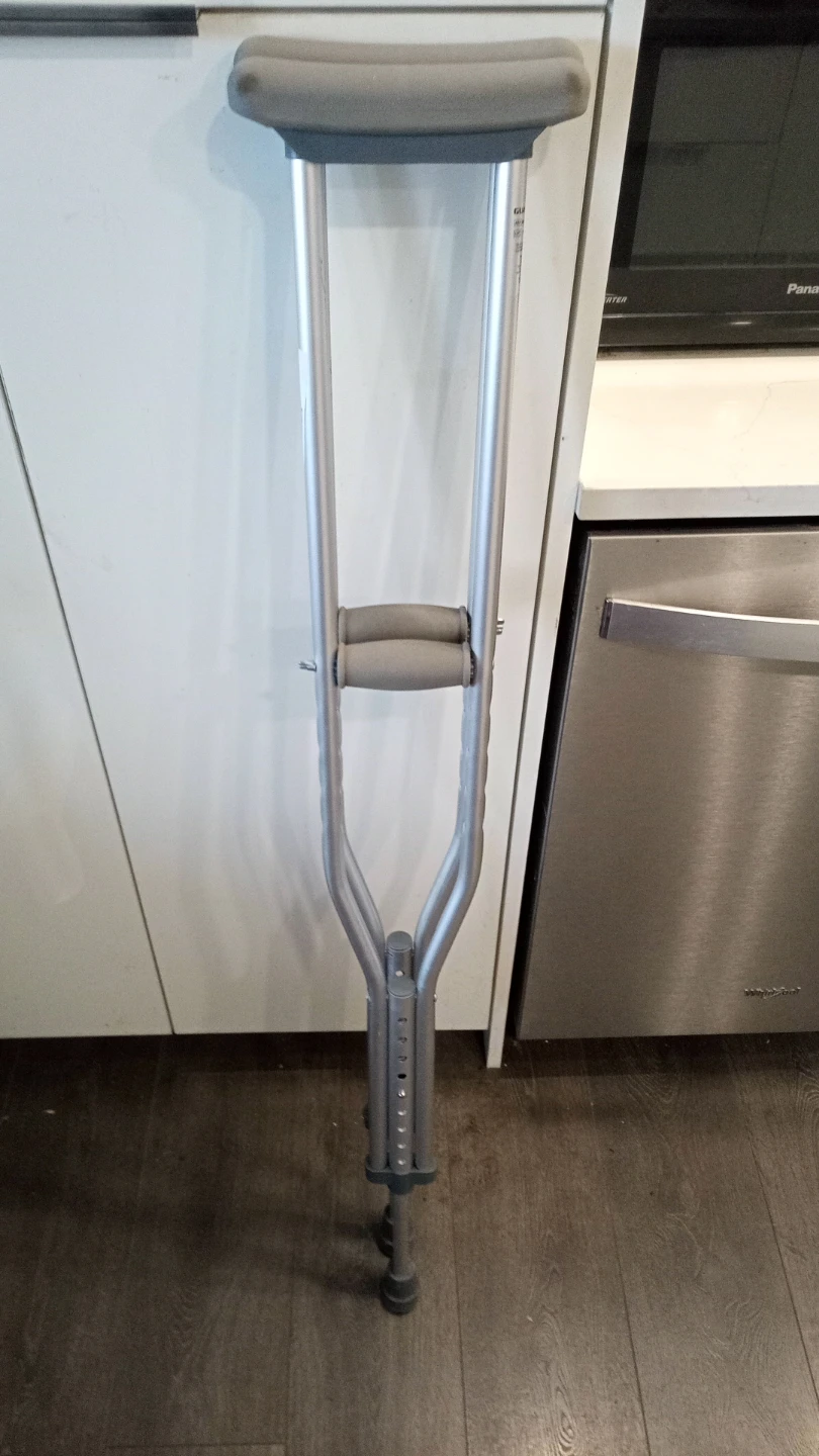 Guardian Crutches