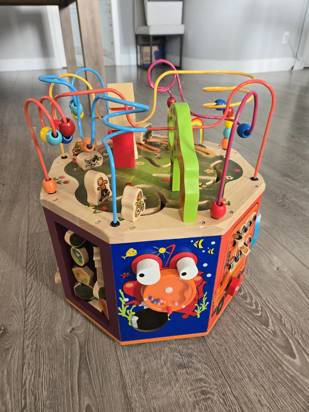 Large octogon kids activity cube swivel
