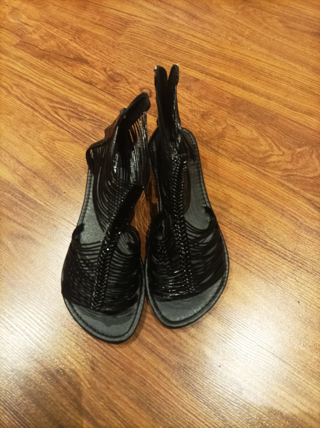 Black Gladiator Sandals 7.5 - photo 2